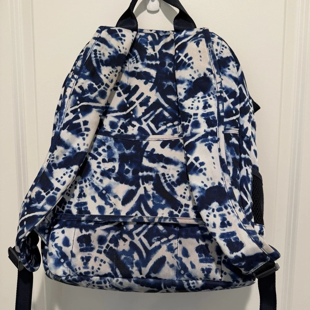 Vera Bradley Small Backpack In The Island Tile Blue Pattern. Excellent Condition
